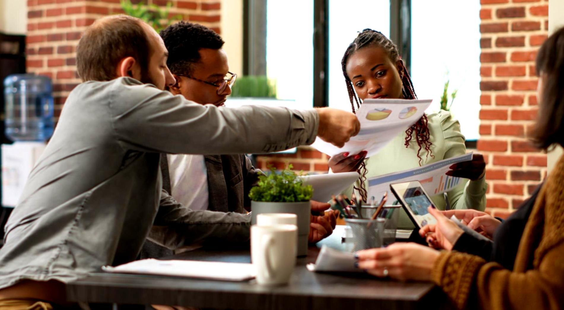 Materiale educaționale financiare organizate și accesibile